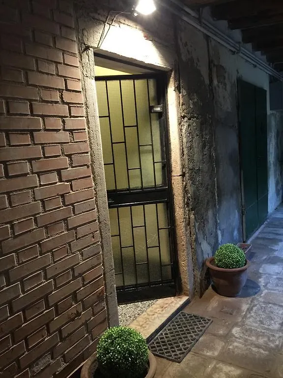 Princess Guest House Canal View Venecia